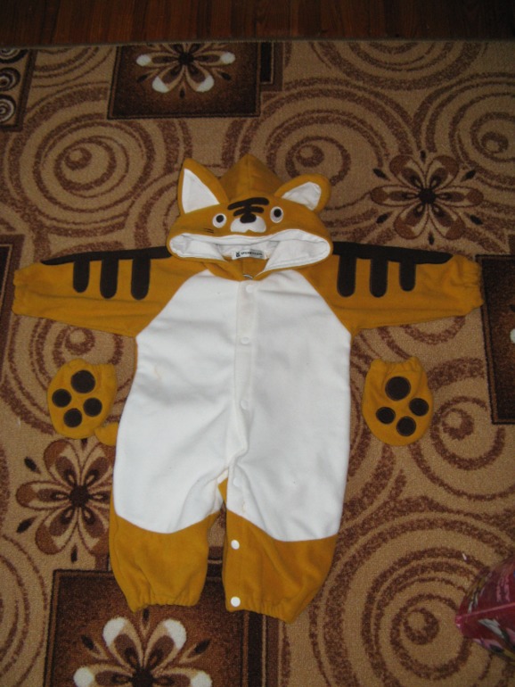 Костюм