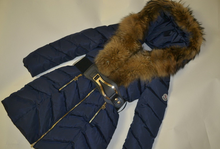 Продаю Новый пуховик Moncler синий XS S Качество высокое! Доставка!