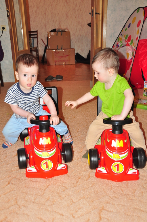 Привет всем! Наконец могу написать про наше годовасие!Часть2