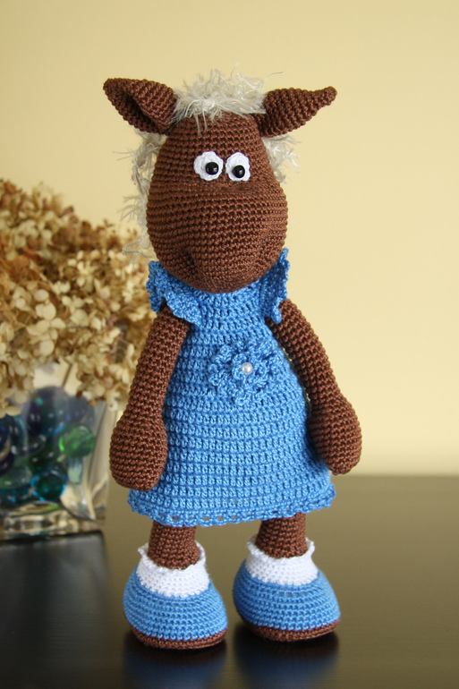 Лошадка Лола