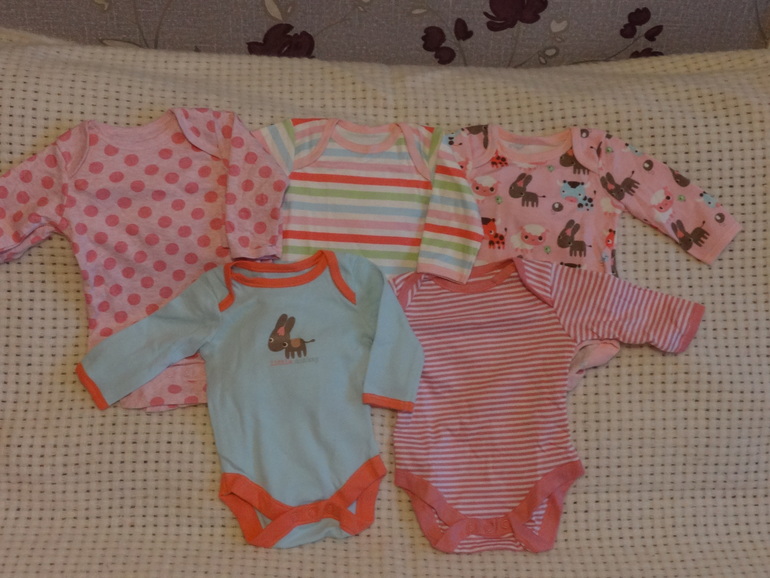 Кажется меня занесло... или первые вещички для малышки