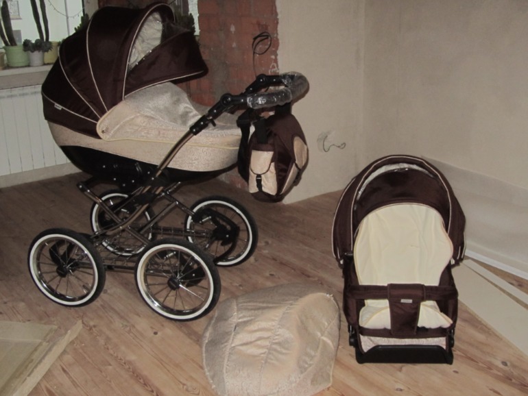 Мы купили карету для нашей принцессы Милаши!:)