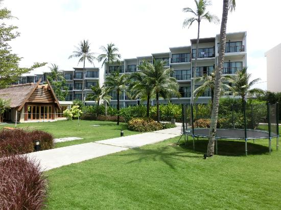 ТАЙЛАНД. о. Пхукет. Holiday Inn Resort Phuket Mai Khao Beach 4*