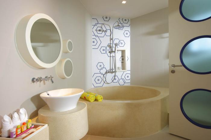 ТАЙЛАНД. о. Пхукет. Holiday Inn Resort Phuket Mai Khao Beach 4*