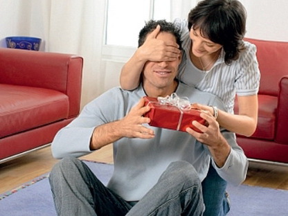 Что тебе подарить, человек мой дорогой?...