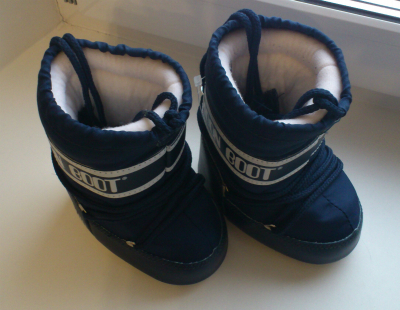 Сапожки Moon Boot размер 19-22 (12,5 см) новые