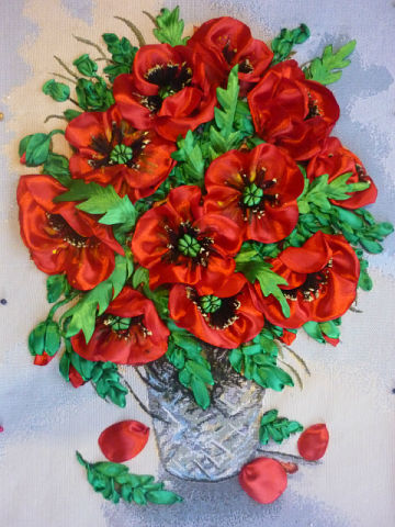 немного вышивки лентами.вышивалось давно.