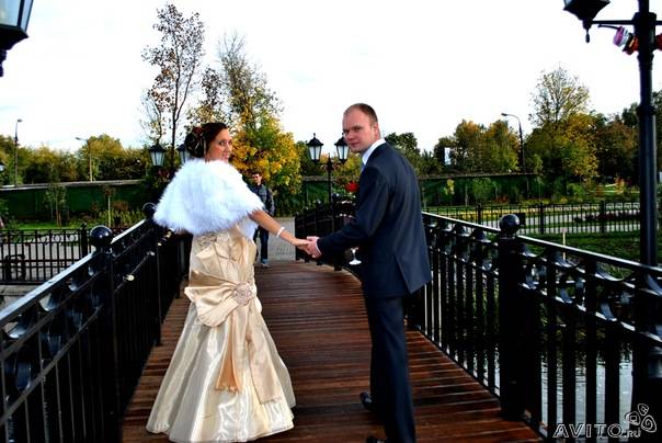 Продаю шикарное платье за 13 000