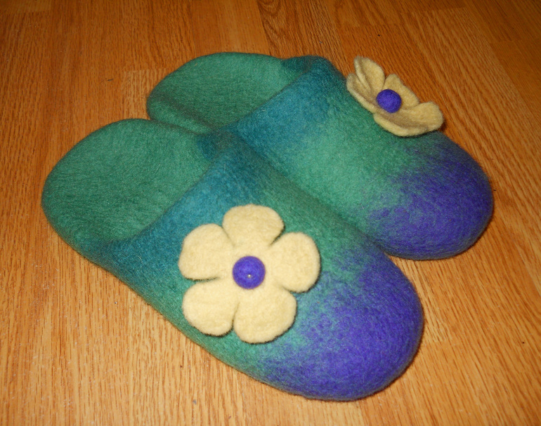 Мои первые тапки!