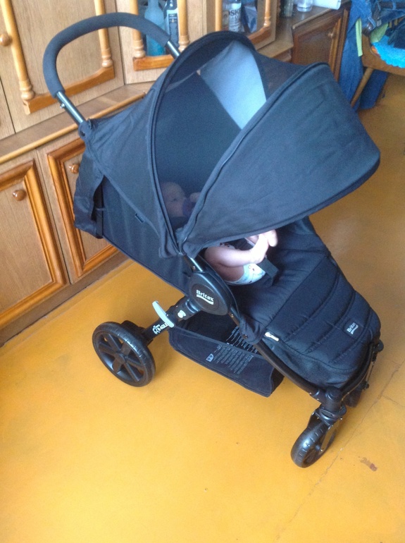 Britax b-agile