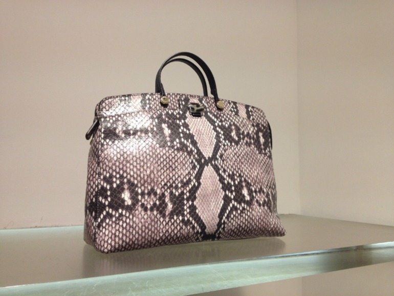 FURLA! Витрины сентябрь 2013