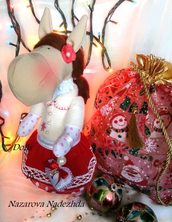 новогодние лошадки!