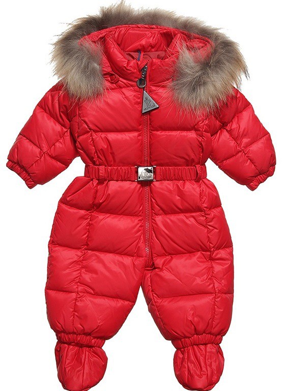Продам Детский комбинезон Moncler (гусиный пух)