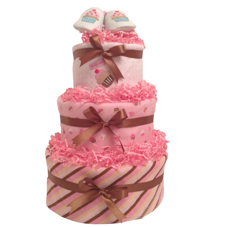 Торт из памперсов "Малиновый капкейк"