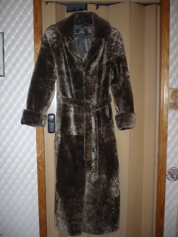 Продам шубу из мутона