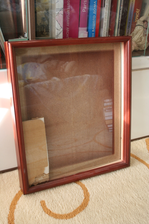 Отдам в дар киот и православные книги