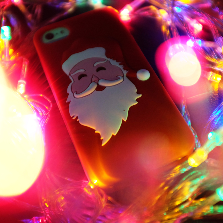 Новогодние чехлы для iPhone 4, 4S, 5, 5S - Москва - 400 руб.