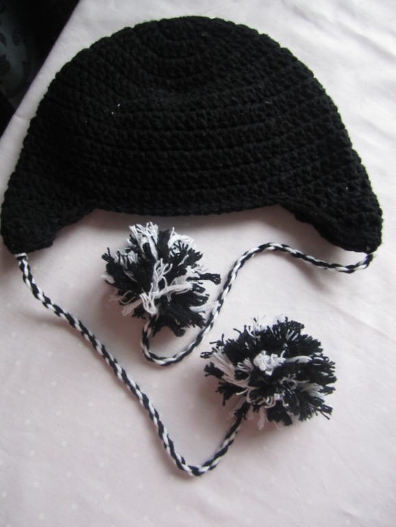МИЛЫЕ ШАПКИ ДЛЯ РЕБЕНКА  6-12 мес ПО 500 РУБЛЕЙ!!!!!