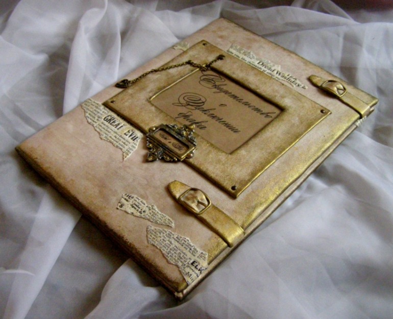 Папочка для свидетельства о браке