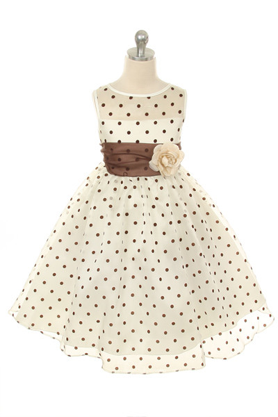 Нарядные платья для маленьких модниц!