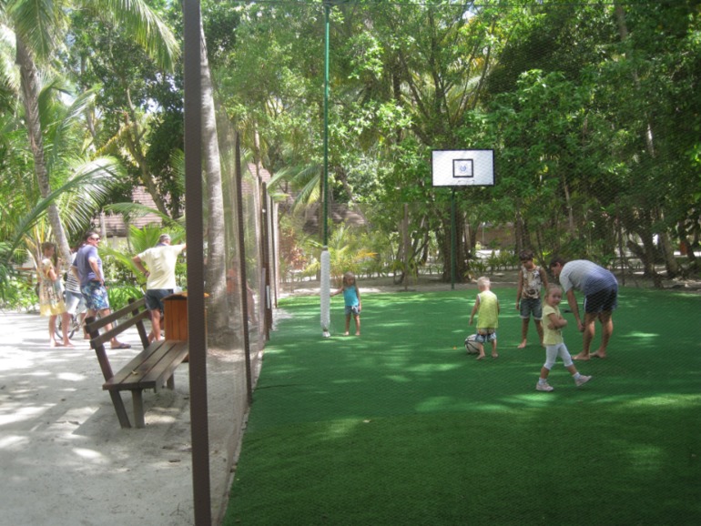 Про Мальдивы с двумя детьми - Часть 2 - Palm Beach Resort