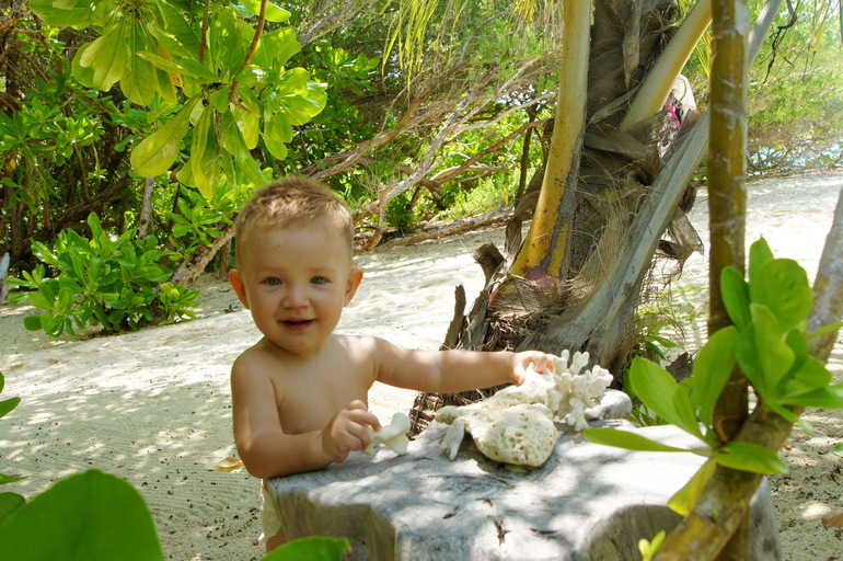 Про Мальдивы с двумя маленькими детьми