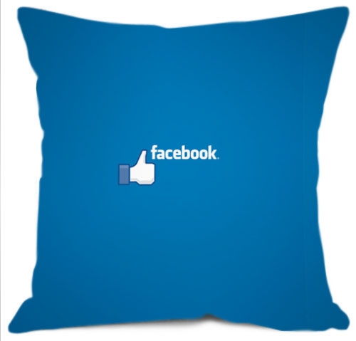 Продаю Новогодние шторы и декоративные подушки