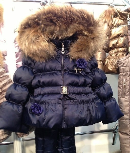 Пристрой по цене закупки Viа Lаttеа-зима 2013-2014 костюм на пуху р 110