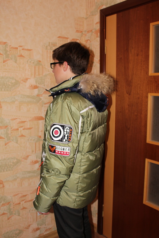 Продам пуховик Bogner