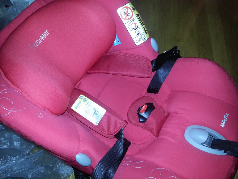 Автокресло Maxi cosi Milofix от рождения до 18 кг.