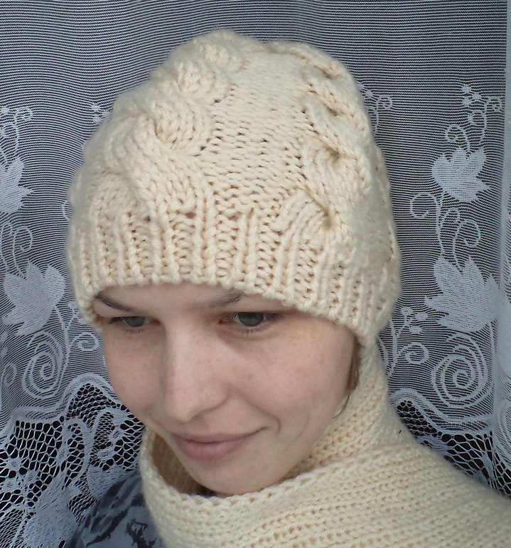 шапка с косами