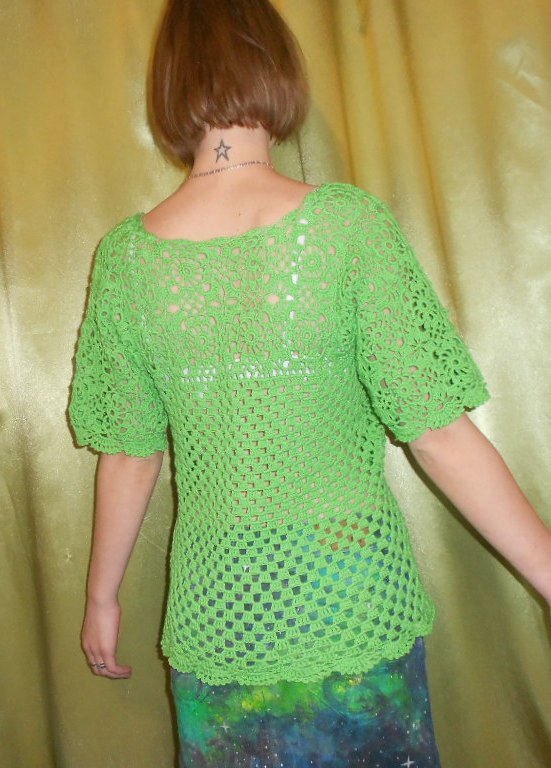 связала маме кофту на лето.