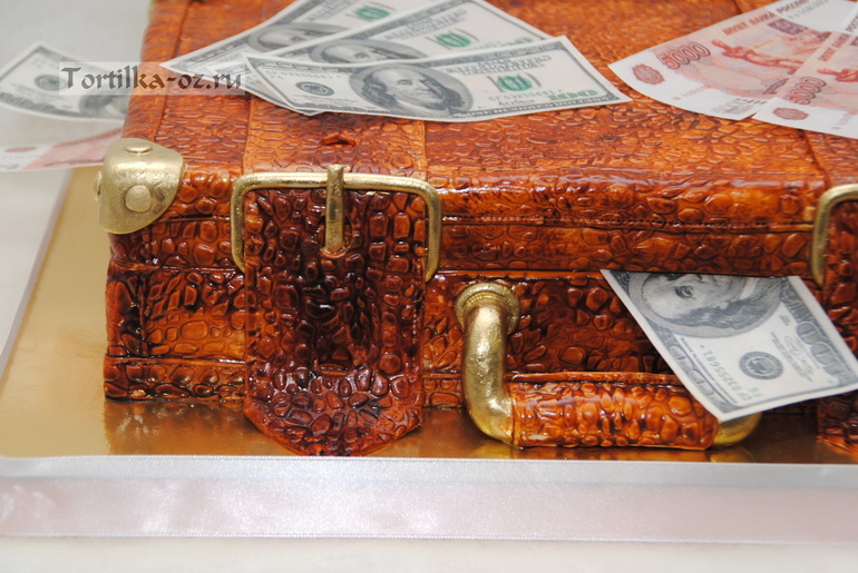 Торт чемодан с деньгами