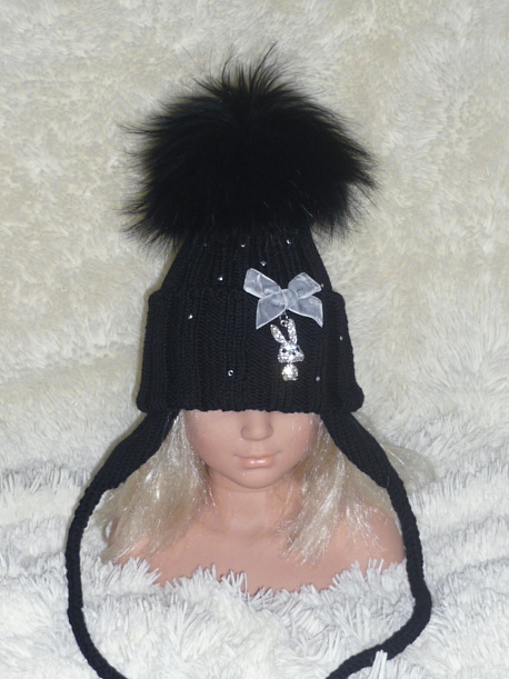 Шапочки с мех помпонами, детские и взрослые, итальянский меринос, машинная и ручная вязка на заказ