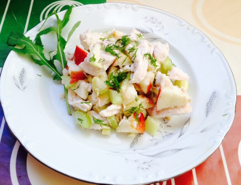 Сельдереевый салат. Облегченная версия