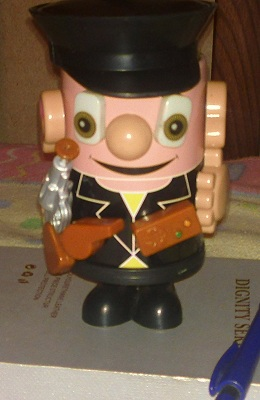 В нашем игрушечном полку прибыло