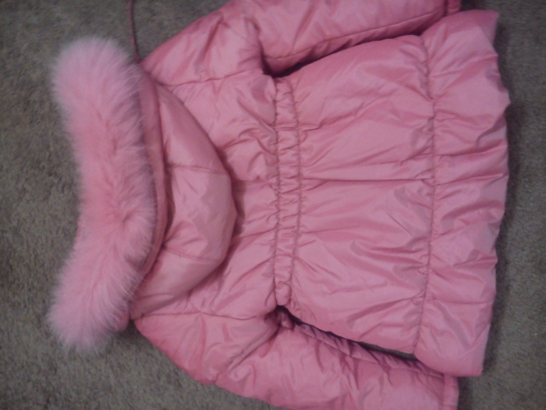 Зимняя курточка для девочки рост 110