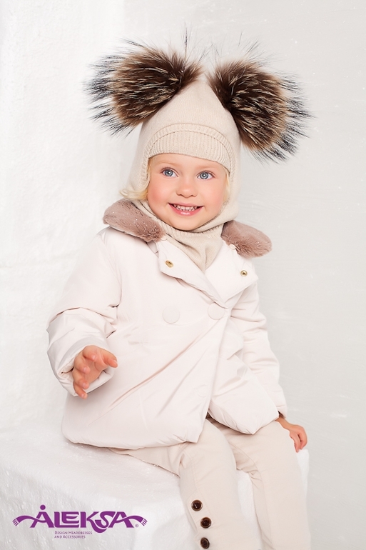 Новый бренд на российском рынке,красивующие шапки с помпонами для мам и деток! Хотим?