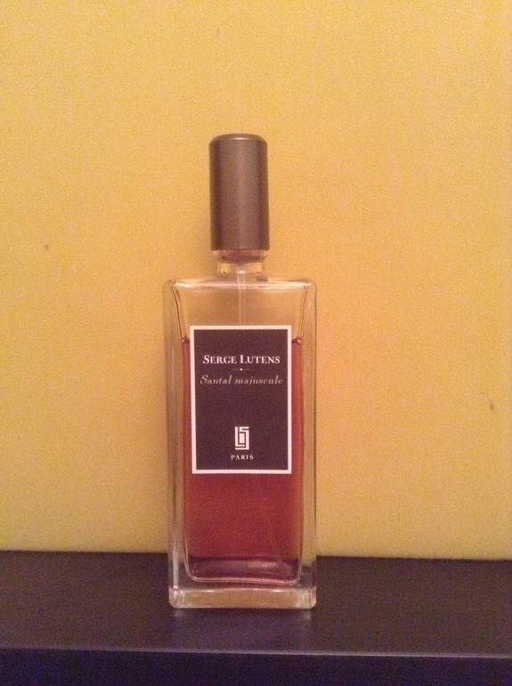 Serge Lutyens -Santal majuscule