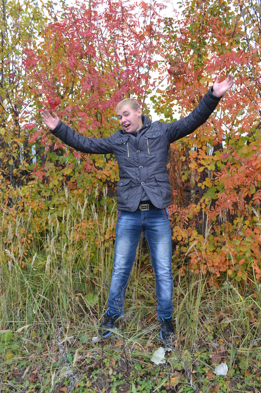 Мой сына и его машина!!!