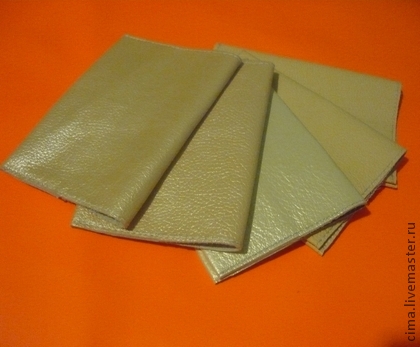 Кожаная обложка на паспорт для декора