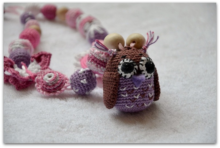 Немного бус.