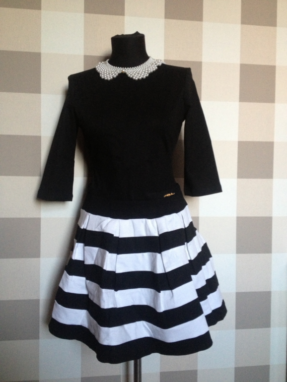 Платье с пышной юбкой ! Всего 2 штуки по 1600руб