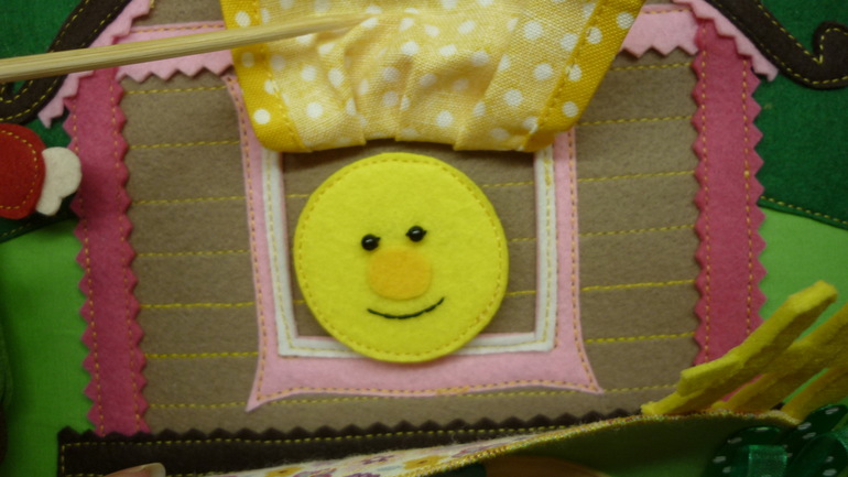 Книжечка с дракошей.