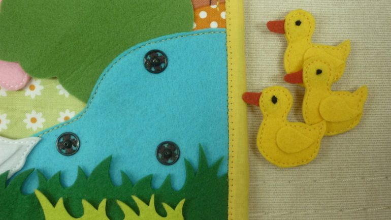 Книжечка с Фреккен Снорк на обложке!