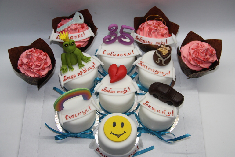 Мини тортики.