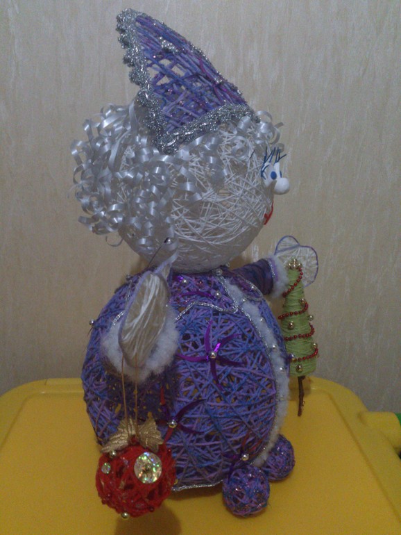 Снегурочка........которая любит хорошо покушать