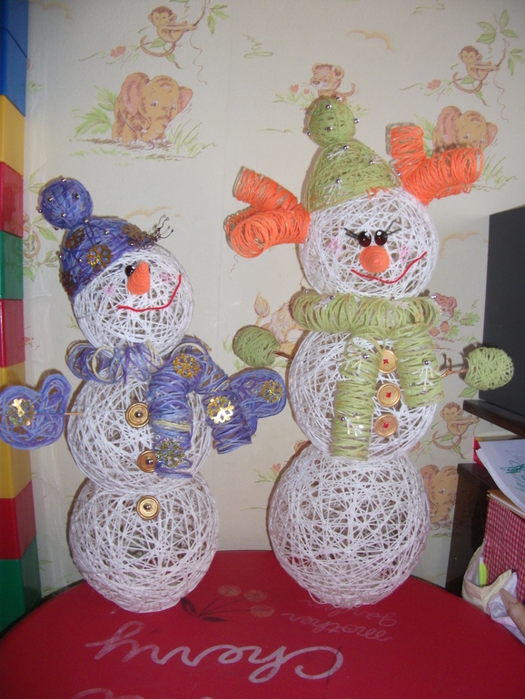 У меня новое увлечение......снеговики и деды морозы)))))