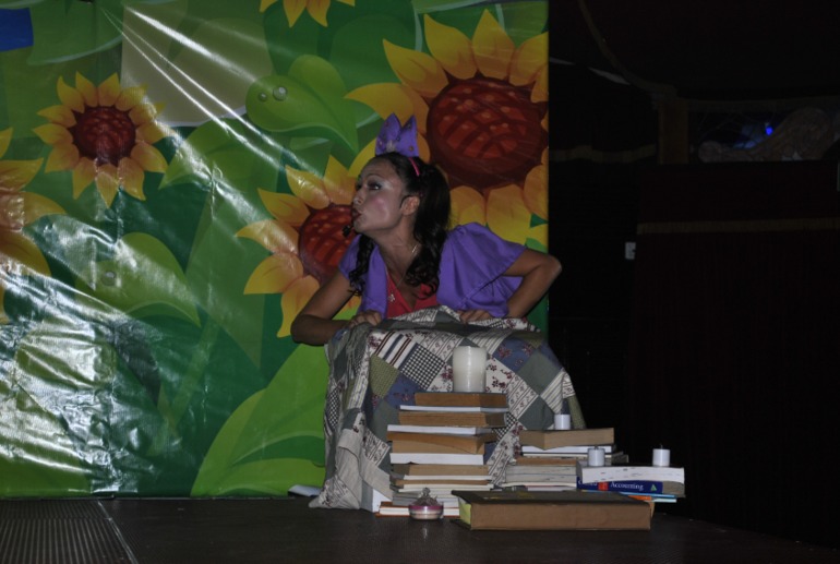 Кукольный театр "Дюймовочка" в Палаццо