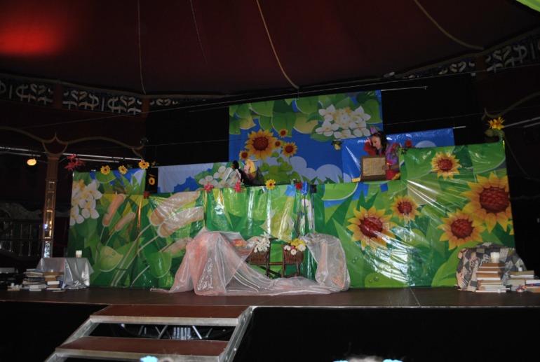 Кукольный театр "Дюймовочка" в Палаццо